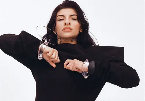 Cazzu estrena canci&oacute;n