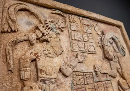 Guatemala reclamar&aacute; a M&eacute;xico un dintel maya