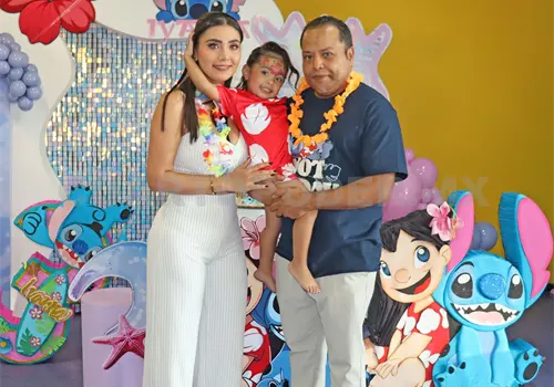 Una fiesta m&aacute;gica al estilo Lilo y Stitch