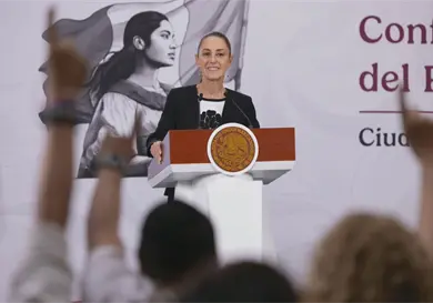 Defiende Sheinbaum labor de consulados mexicanos
