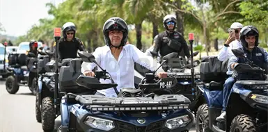 Entregan cincuenta patrullas para la Polic&iacute;a Municipal