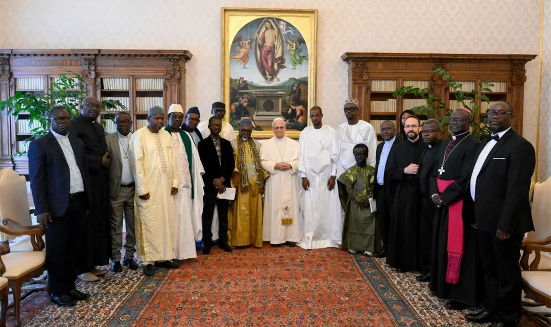 El papa recibió en el Vaticano a una delegación de líderes de la comunidad musulmana de Senegal. Cortesía
