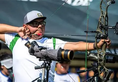 Sebasti&aacute;n Garc&iacute;a logra oro hist&oacute;rico en arco