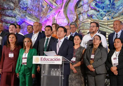 Dan marcha atr&aacute;s y mantiene fin de clases el 15 de julio