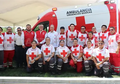 Realizan donaci&oacute;n de ambulancias