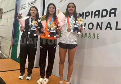 Nataci&oacute;n regresa a casa con cinco medallas