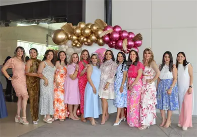 &iexcl;Festejan a lo grande a mam&aacute;!