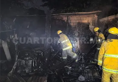 Vivienda arde en llamas y mascota muere calcinada