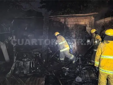Vivienda arde en llamas y mascota muere calcinada