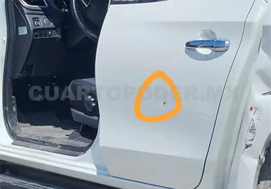 Balean camioneta tras intensa persecuci&oacute;n