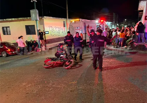 Arrestan a dos ebrios luego de colisionar
