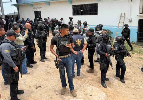 Segob moviliza funcionarios a Chilapa