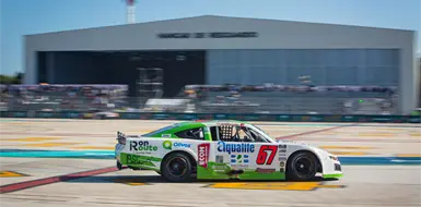 Dimayuga busca triunfo clave en Nascar Dimayuga busca triunfo clave en Nascar