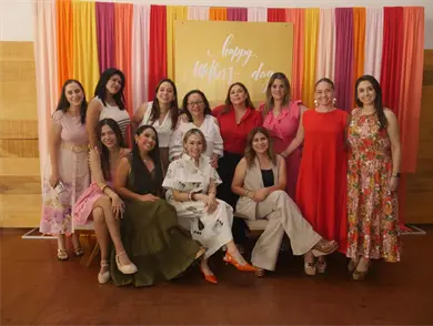 Celebrando a las mam&aacute;s del colegio