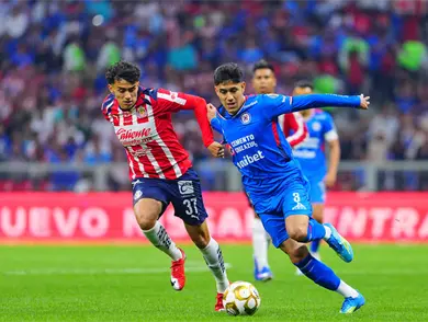 Cruz Azul y Chivas empatan en la ida
