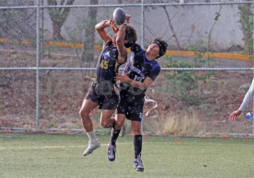 Por m&aacute;s yardas rumbo a los "playoffs"