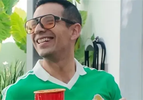 "Capi" P&eacute;rez se disculpa por broma