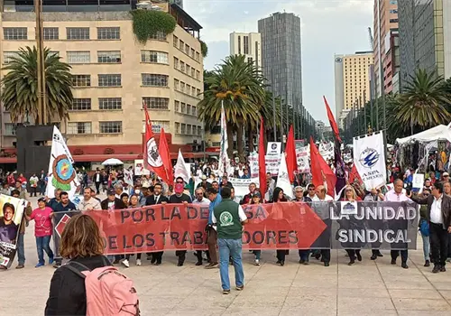 Comit&eacute;s de textos exigen reestructuraci&oacute;n en la SEP