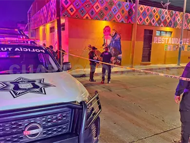 Exministerial dispara al aire y causa una ri&ntilde;a