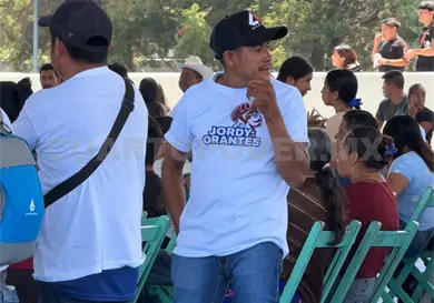 Denuncian actos anticipados de campa&ntilde;a