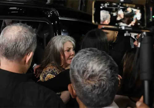 Prensa desata caos en Foro Cultural