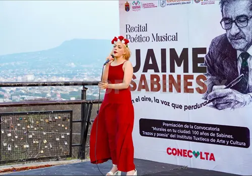 Llevan poes&iacute;a y m&uacute;sica a Los Amorosos