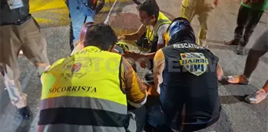 Impacto por alcance; hubo dos lesionados Impacto por alcance; hubo dos lesionados