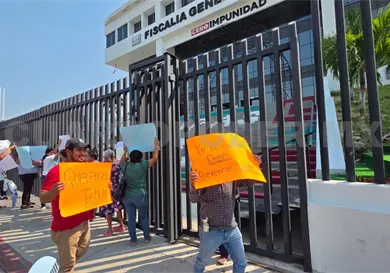 Piden tabasque&ntilde;os aparici&oacute;n de sus familiares