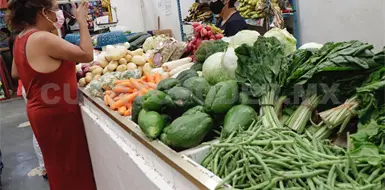 Se disparan precios de alimentos