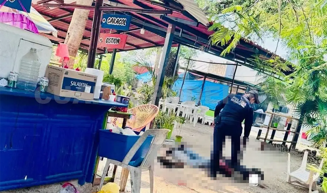 Agentes policiacos arrestaron al presunto agresor que hirió de por lo menos 15 puñaladas al restaurantero. Cortesía
