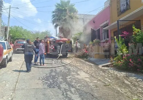 Fuego calcina colch&oacute;n y aire acondicionado