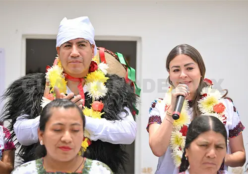 Acompaña Sasil de León a ERA en entrega de obras Acompaña Sasil de León a ERA en entrega de obras