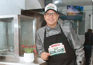 Ulises triunfa con negocio de barbacoa Ulises triunfa con negocio de barbacoa