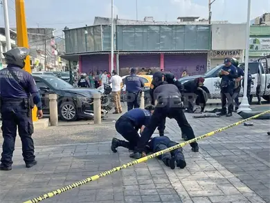 Motopatrullera acaba grave sobre plancha de La Marimba