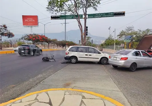 Le hacen un corte de circulaci&oacute;n a motorista