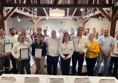 Reconocen a empresas por seguridad laboral