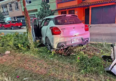 Seis lesionados en tres accidentes nocturnos