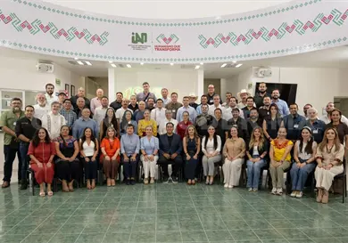 Impulsa formaci&oacute;n profesional para mejorar la atenci&oacute;n