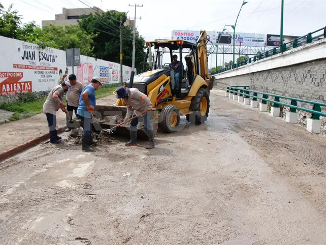 Material de arrastre es escombro que se tira