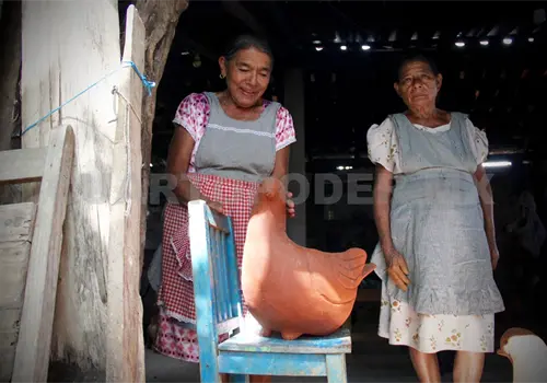 Mujeres enfrentan m&aacute;s complicaciones de salud