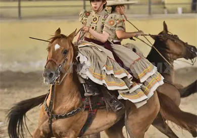 Flor Imperial toma la delantera en estatal Flor Imperial toma la delantera en estatal