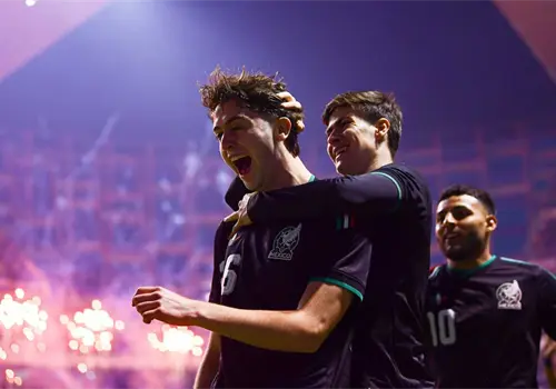 México triunfa ante Ghana México triunfa ante Ghana