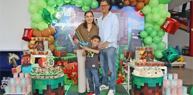El pequeño Santiago cumple 6 años El pequeño Santiago cumple 6 años