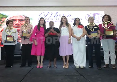 Reconocen a mujeres que hicieron historia Reconocen a mujeres que hicieron historia