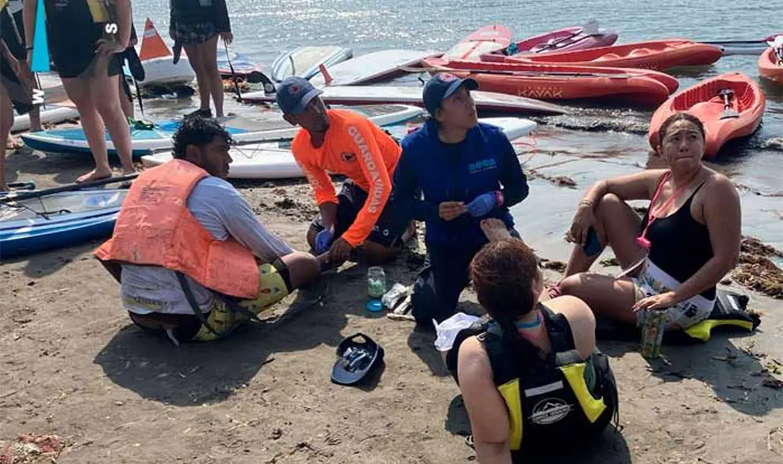 Corrieron con suerte, pues las rescataron del fuerte oleaje. Cortesía