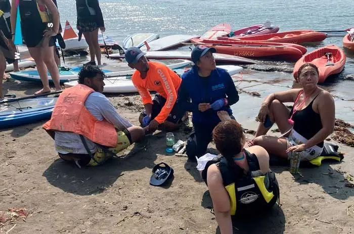 Corrieron con suerte, pues las rescataron del fuerte oleaje. Cortesía