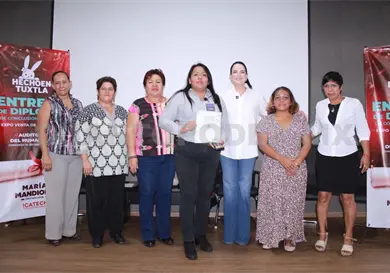 Otorgan diplomas a egresadas de "Hecho en Tuxtla"