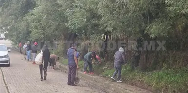 Jornada
de limpieza en la zona norte Jornada
de limpieza en la zona norte