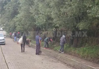 Jornada
de limpieza en la zona norte Jornada
de limpieza en la zona norte