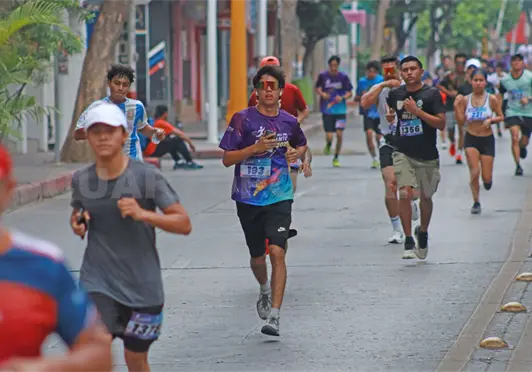 Gran respuesta en la Carrera del Estudiante Gran respuesta en la Carrera del Estudiante